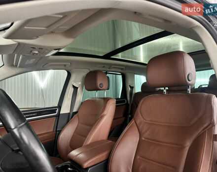 Черный Фольксваген Туарег, объемом двигателя 3 л и пробегом 56 тыс. км за 27000 $, фото 32 на Automoto.ua