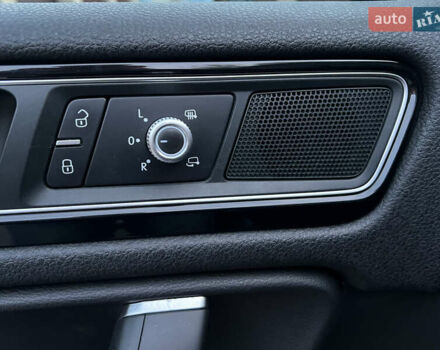 Черный Фольксваген Туарег, объемом двигателя 2.97 л и пробегом 267 тыс. км за 19900 $, фото 49 на Automoto.ua