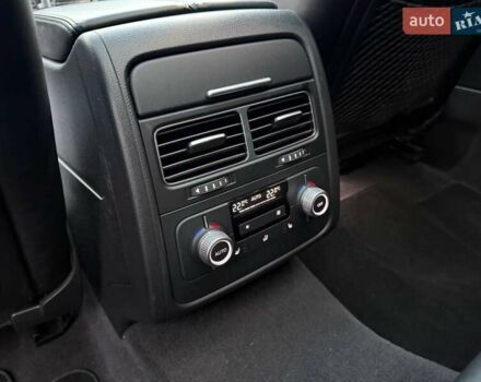 Черный Фольксваген Туарег, объемом двигателя 4.13 л и пробегом 195 тыс. км за 31990 $, фото 28 на Automoto.ua