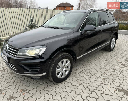 Черный Фольксваген Туарег, объемом двигателя 2.97 л и пробегом 235 тыс. км за 23500 $, фото 2 на Automoto.ua