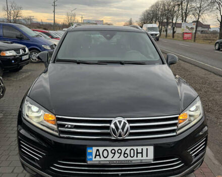 Черный Фольксваген Туарег, объемом двигателя 2.97 л и пробегом 275 тыс. км за 26000 $, фото 3 на Automoto.ua