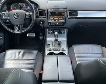 Черный Фольксваген Туарег, объемом двигателя 3 л и пробегом 266 тыс. км за 27990 $, фото 20 на Automoto.ua