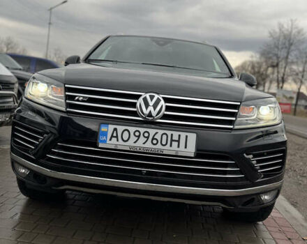 Черный Фольксваген Туарег, объемом двигателя 2.97 л и пробегом 275 тыс. км за 26000 $, фото 9 на Automoto.ua