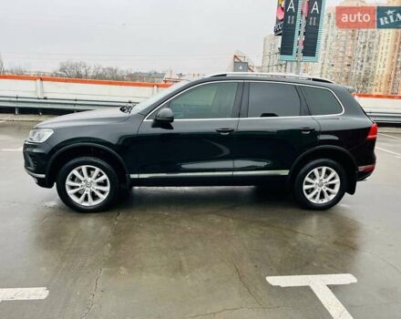 Чорний Фольксваген Туарег, об'ємом двигуна 2.97 л та пробігом 275 тис. км за 23200 $, фото 4 на Automoto.ua
