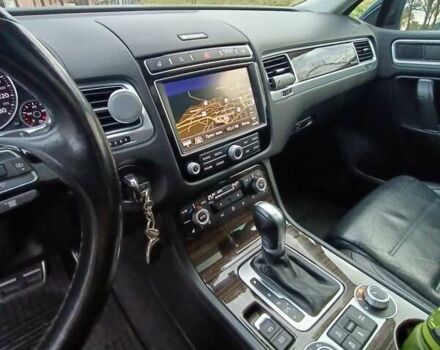 Черный Фольксваген Туарег, объемом двигателя 3 л и пробегом 204 тыс. км за 26500 $, фото 6 на Automoto.ua