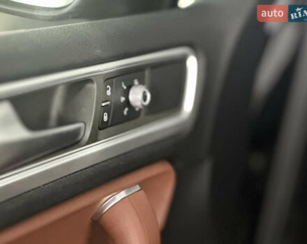 Черный Фольксваген Туарег, объемом двигателя 3 л и пробегом 56 тыс. км за 27000 $, фото 23 на Automoto.ua