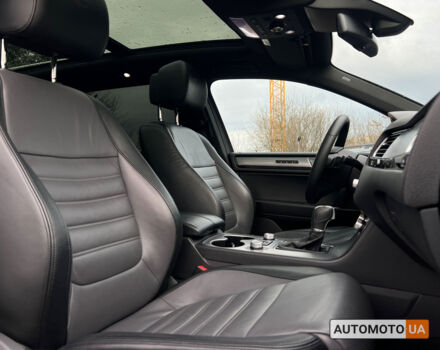 Черный Фольксваген Туарег, объемом двигателя 3 л и пробегом 212 тыс. км за 31590 $, фото 8 на Automoto.ua