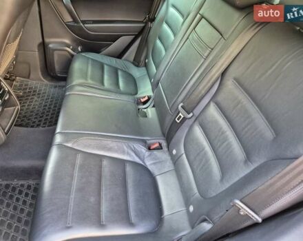 Черный Фольксваген Туарег, объемом двигателя 3 л и пробегом 263 тыс. км за 29000 $, фото 13 на Automoto.ua