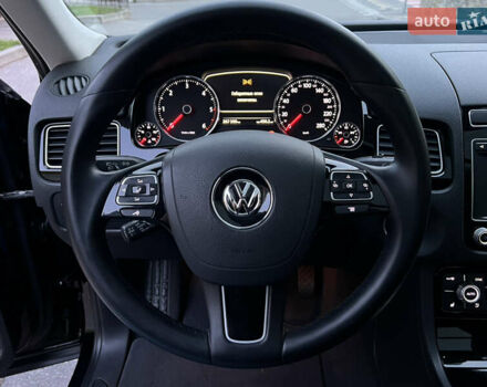 Черный Фольксваген Туарег, объемом двигателя 2.97 л и пробегом 267 тыс. км за 19900 $, фото 45 на Automoto.ua