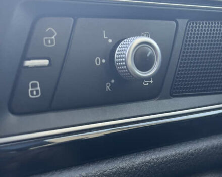 Черный Фольксваген Туарег, объемом двигателя 2.97 л и пробегом 195 тыс. км за 25900 $, фото 31 на Automoto.ua