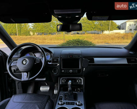 Черный Фольксваген Туарег, объемом двигателя 2.97 л и пробегом 202 тыс. км за 30000 $, фото 47 на Automoto.ua