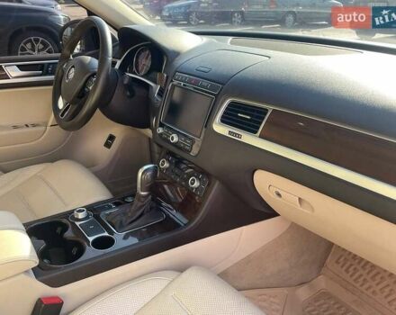 Чорний Фольксваген Туарег, об'ємом двигуна 2.97 л та пробігом 150 тис. км за 27500 $, фото 10 на Automoto.ua