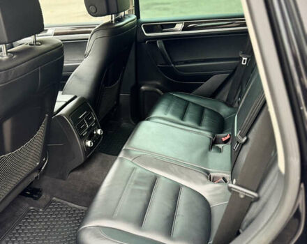 Черный Фольксваген Туарег, объемом двигателя 3 л и пробегом 238 тыс. км за 23700 $, фото 24 на Automoto.ua