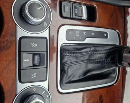 Чорний Фольксваген Туарег, об'ємом двигуна 3 л та пробігом 242 тис. км за 23000 $, фото 19 на Automoto.ua