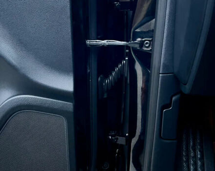 Черный Фольксваген Туарег, объемом двигателя 2.97 л и пробегом 267 тыс. км за 19900 $, фото 67 на Automoto.ua