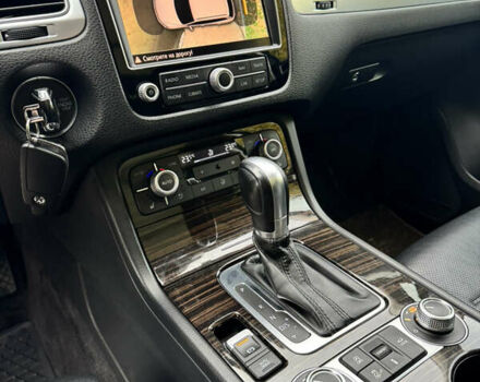 Черный Фольксваген Туарег, объемом двигателя 3 л и пробегом 238 тыс. км за 23700 $, фото 32 на Automoto.ua