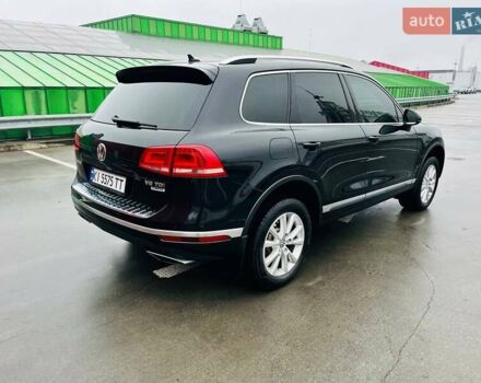Чорний Фольксваген Туарег, об'ємом двигуна 2.97 л та пробігом 275 тис. км за 23200 $, фото 3 на Automoto.ua
