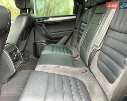 Черный Фольксваген Туарег, объемом двигателя 3 л и пробегом 237 тыс. км за 24900 $, фото 19 на Automoto.ua