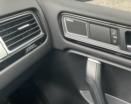 Черный Фольксваген Туарег, объемом двигателя 2.97 л и пробегом 292 тыс. км за 30000 $, фото 10 на Automoto.ua