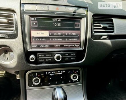 Чорний Фольксваген Туарег, об'ємом двигуна 2.97 л та пробігом 130 тис. км за 33000 $, фото 17 на Automoto.ua