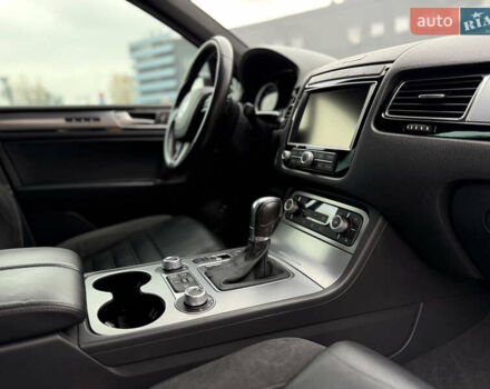 Черный Фольксваген Туарег, объемом двигателя 3 л и пробегом 237 тыс. км за 24900 $, фото 17 на Automoto.ua