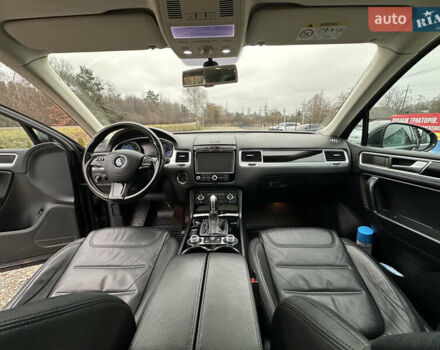 Черный Фольксваген Туарег, объемом двигателя 2.97 л и пробегом 165 тыс. км за 25200 $, фото 14 на Automoto.ua