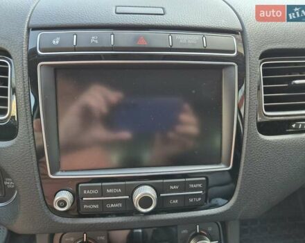 Черный Фольксваген Туарег, объемом двигателя 3 л и пробегом 263 тыс. км за 29000 $, фото 15 на Automoto.ua