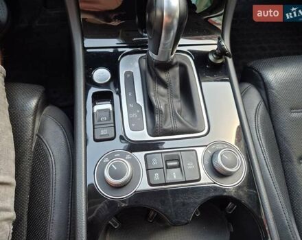 Черный Фольксваген Туарег, объемом двигателя 3 л и пробегом 263 тыс. км за 29000 $, фото 20 на Automoto.ua