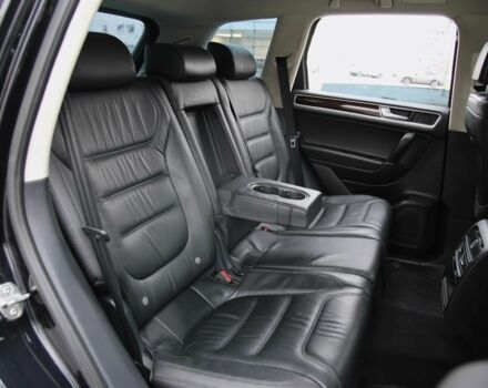 Черный Фольксваген Туарег, объемом двигателя 3 л и пробегом 241 тыс. км за 22500 $, фото 8 на Automoto.ua