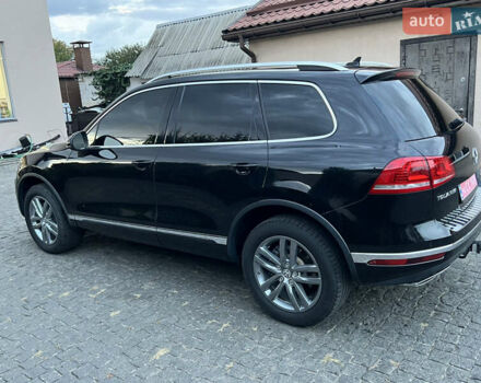 Черный Фольксваген Туарег, объемом двигателя 3 л и пробегом 213 тыс. км за 22500 $, фото 4 на Automoto.ua