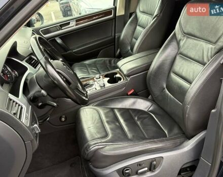 Черный Фольксваген Туарег, объемом двигателя 2.97 л и пробегом 270 тыс. км за 21700 $, фото 15 на Automoto.ua