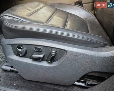 Черный Фольксваген Туарег, объемом двигателя 3 л и пробегом 263 тыс. км за 29000 $, фото 45 на Automoto.ua