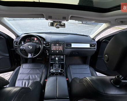 Черный Фольксваген Туарег, объемом двигателя 2.97 л и пробегом 288 тыс. км за 25850 $, фото 78 на Automoto.ua