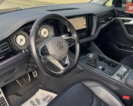 Черный Фольксваген Туарег, объемом двигателя 2.97 л и пробегом 108 тыс. км за 54500 $, фото 15 на Automoto.ua