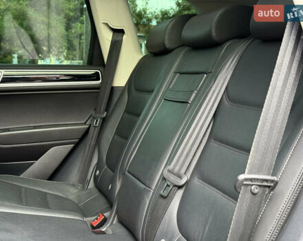 Черный Фольксваген Туарег, объемом двигателя 3 л и пробегом 212 тыс. км за 28999 $, фото 46 на Automoto.ua