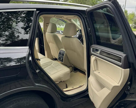 Черный Фольксваген Туарег, объемом двигателя 2.97 л и пробегом 153 тыс. км за 29900 $, фото 22 на Automoto.ua