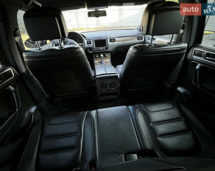 Черный Фольксваген Туарег, объемом двигателя 3 л и пробегом 171 тыс. км за 28500 $, фото 7 на Automoto.ua