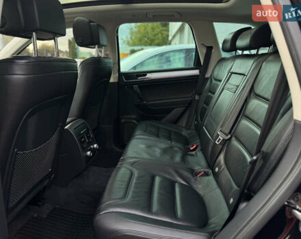 Черный Фольксваген Туарег, объемом двигателя 3 л и пробегом 242 тыс. км за 27999 $, фото 21 на Automoto.ua