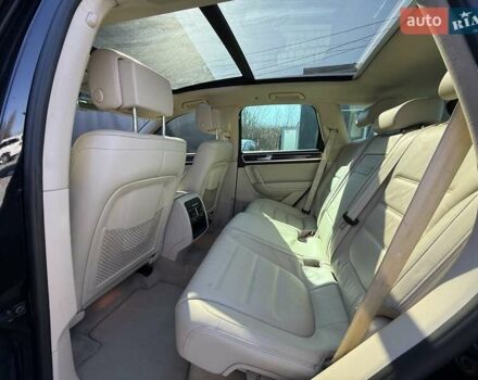 Черный Фольксваген Туарег, объемом двигателя 3 л и пробегом 279 тыс. км за 20400 $, фото 54 на Automoto.ua