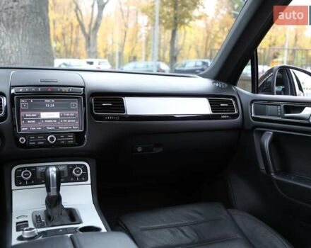 Черный Фольксваген Туарег, объемом двигателя 3.6 л и пробегом 104 тыс. км за 19900 $, фото 14 на Automoto.ua