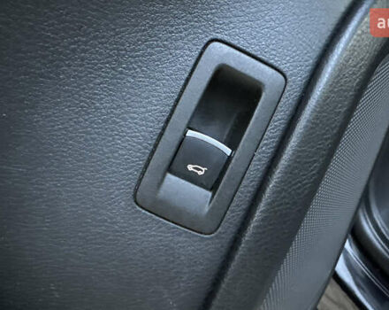 Черный Фольксваген Туарег, объемом двигателя 2.97 л и пробегом 288 тыс. км за 25850 $, фото 56 на Automoto.ua