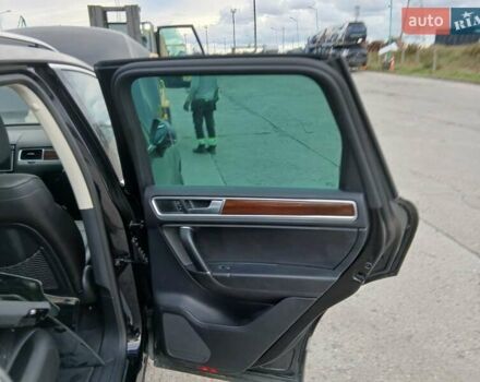 Чорний Фольксваген Туарег, об'ємом двигуна 3.6 л та пробігом 252 тис. км за 12500 $, фото 6 на Automoto.ua