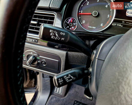 Черный Фольксваген Туарег, объемом двигателя 3 л и пробегом 225 тыс. км за 30000 $, фото 38 на Automoto.ua