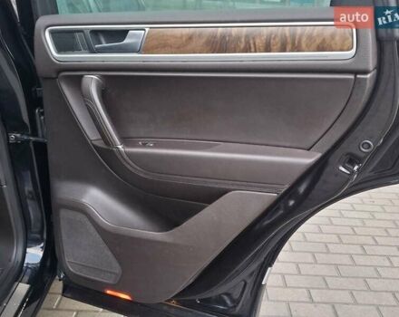 Черный Фольксваген Туарег, объемом двигателя 3 л и пробегом 187 тыс. км за 29970 $, фото 72 на Automoto.ua