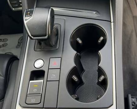 Черный Фольксваген Туарег, объемом двигателя 2.97 л и пробегом 108 тыс. км за 54500 $, фото 20 на Automoto.ua