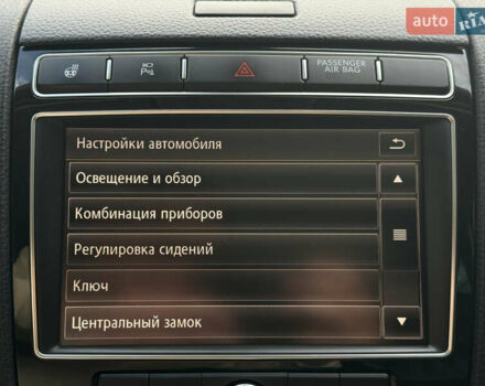 Черный Фольксваген Туарег, объемом двигателя 3 л и пробегом 242 тыс. км за 27999 $, фото 49 на Automoto.ua