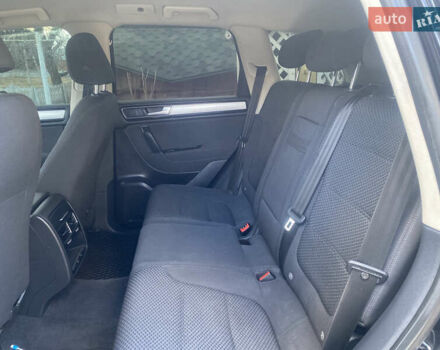 Чорний Фольксваген Туарег, об'ємом двигуна 2.97 л та пробігом 198 тис. км за 24000 $, фото 3 на Automoto.ua