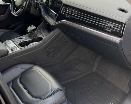 Черный Фольксваген Туарег, объемом двигателя 2.97 л и пробегом 108 тыс. км за 54500 $, фото 23 на Automoto.ua