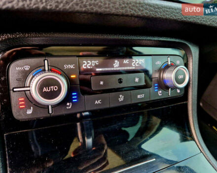 Черный Фольксваген Туарег, объемом двигателя 3 л и пробегом 225 тыс. км за 30000 $, фото 36 на Automoto.ua