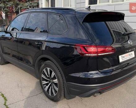 Черный Фольксваген Туарег, объемом двигателя 2.97 л и пробегом 108 тыс. км за 54500 $, фото 7 на Automoto.ua